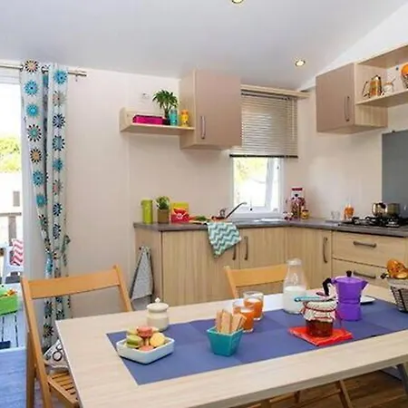 Homair Mobil-homes Les Avignon * Villeneuve-lès-Avignon