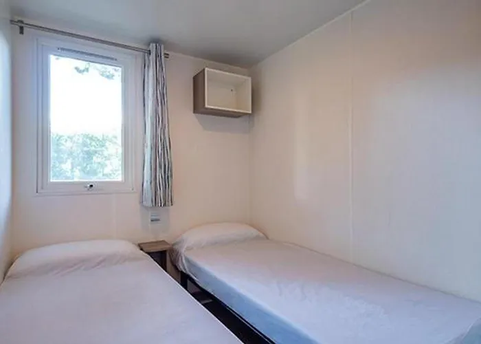 Homair Mobil-homes Les Avignon Κάμπινγκ Villeneuve-lès-Avignon