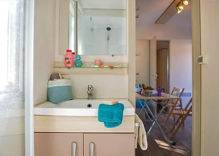 Homair Mobil-homes Les Avignon * Villeneuve-lès-Avignon